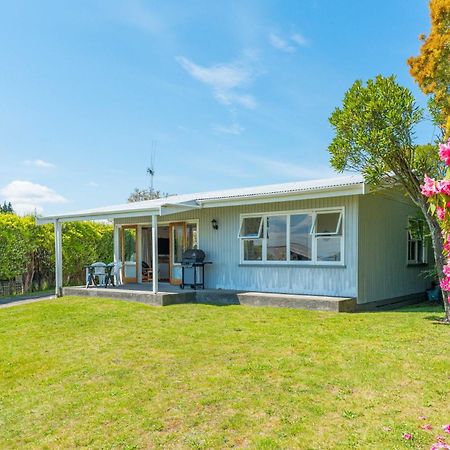 Lakeview Cottage - Rainbow Point Holiday Home Lago Lago Taupo Exterior foto