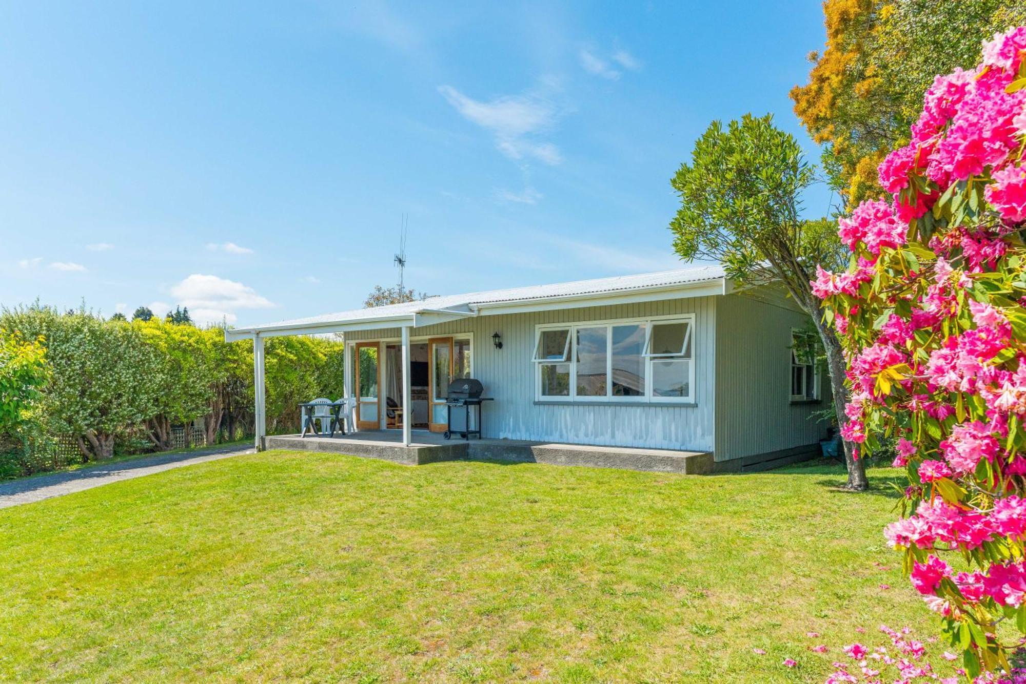 Lakeview Cottage - Rainbow Point Holiday Home Lago Lago Taupo Exterior foto